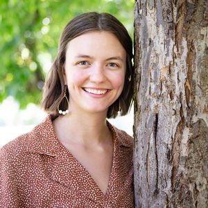 Meet your Posher, Claire